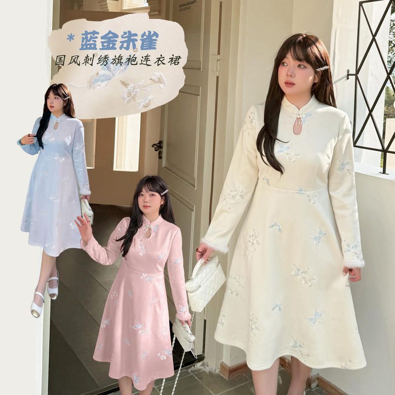 K3232 大码女装秋冬新中式复古旗袍刺绣蕾丝长款连衣裙