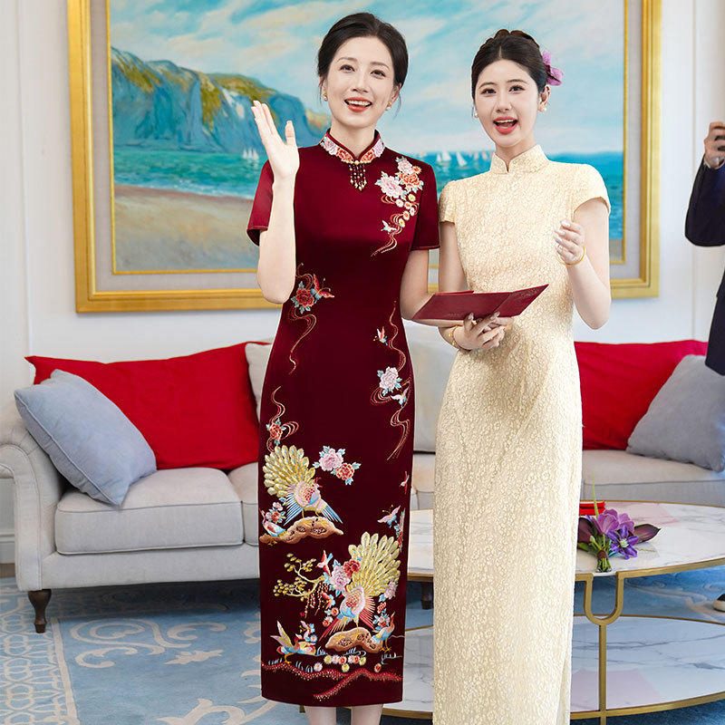 轻奢刺绣醋酸改良旗袍裙婚宴礼服